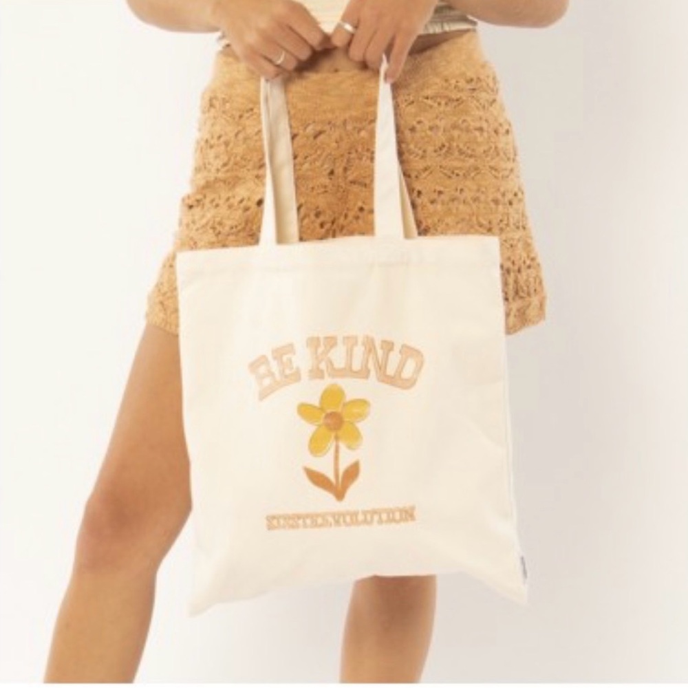 Sisstrevolution surfer girl boho retro be kind daisy canvas tote bag small